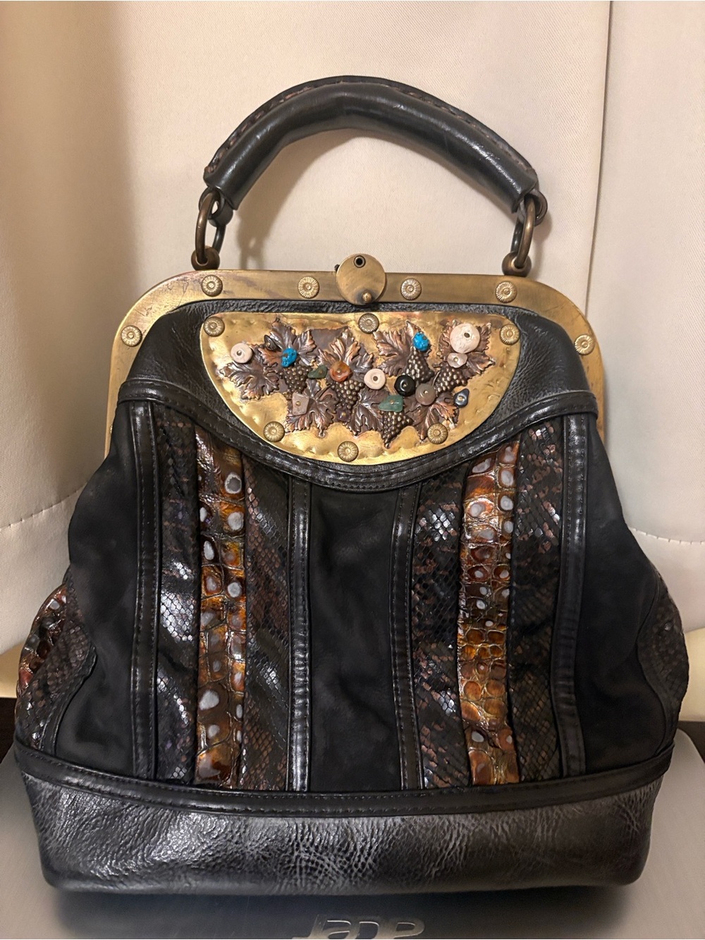 Vintage 1980's Limited Edition Simboli Leather Shoulder Bag